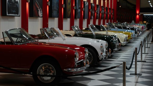 Intégration de la commande vocale aux systèmes de sécurité de la voiture