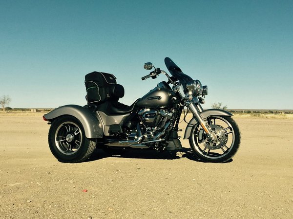 Le rôle des géants du tech dans le développement de la commande vocale pour voiture